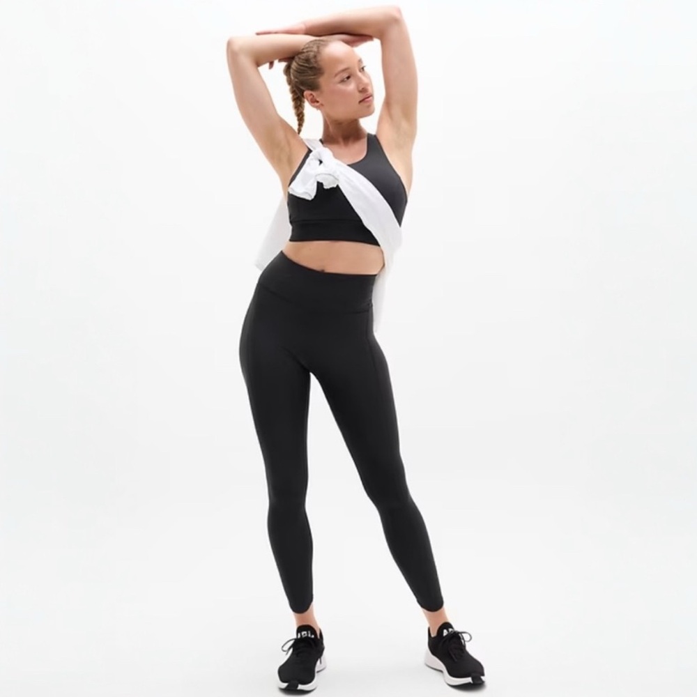 Athleta Pacesetter 7/8 Tight in Black - Size Large - Picture 2 of 9